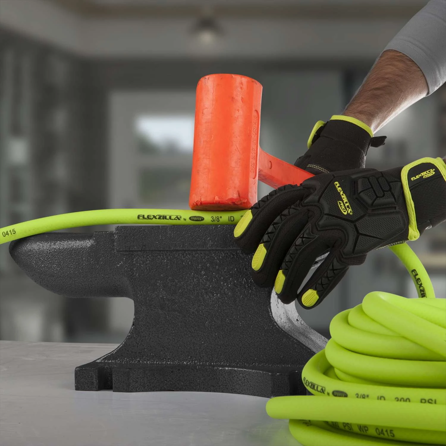 Flexzilla 25 Ft. L X 1/4 In. D Hybrid Polymer Air Hose 300 Psi Zilla Green 7 Flexzilla 25 Ft. L X 1/4 In. D Hybrid Polymer Air Hose 300 Psi Zilla Green - Image 5