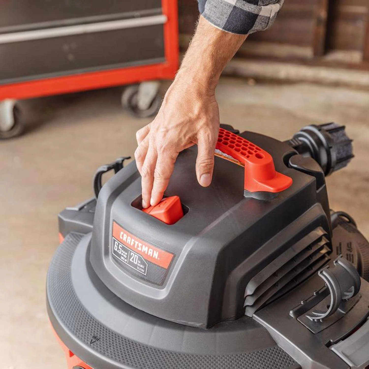Craftsman 20 Gal Corded Wet/Dry Vacuum 12 Amps 120 V 6.5 HP 10 Craftsman 20 Gal Corded Wet/Dry Vacuum 12 Amps 120 V 6.5 HP - Image 8