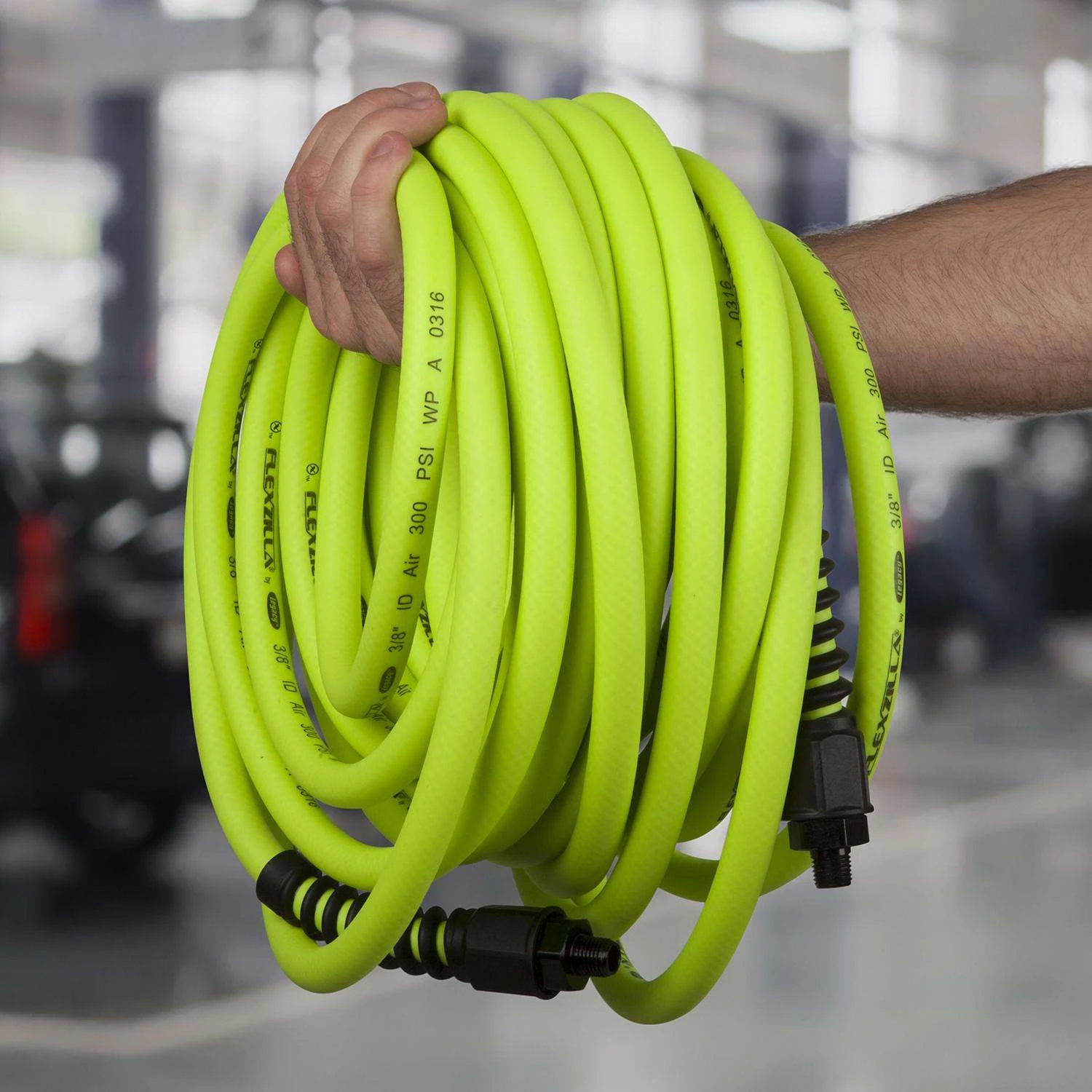 Flexzilla Pro 50 Ft. L X 1/4 In. D Hybrid Polymer Air Hose 300 Psi Zilla Green 9 Flexzilla Pro 50 Ft. L X 1/4 In. D Hybrid Polymer Air Hose 300 Psi Zilla Green - Image 7