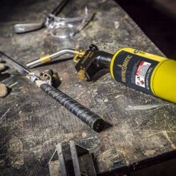 Bernzomatic MAP-Pro 14.1 Oz High Heat Torch Kit 1 Pc -Stanleys Shop 35bcd098 a63b 4183 af90 fe20fba772f6