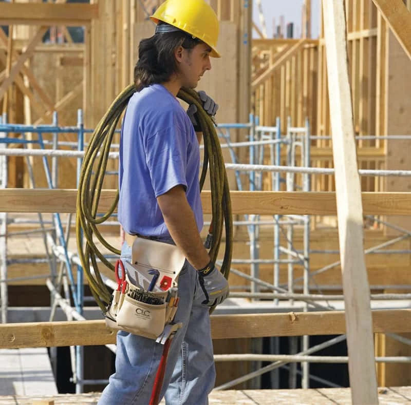 CLC 4.25 In. W X 13.5 In. H Leather Tool Bag 8 Pocket Tan 1 Pc 4 CLC 4.25 In. W X 13.5 In. H Leather Tool Bag 8 Pocket Tan 1 Pc - Image 2