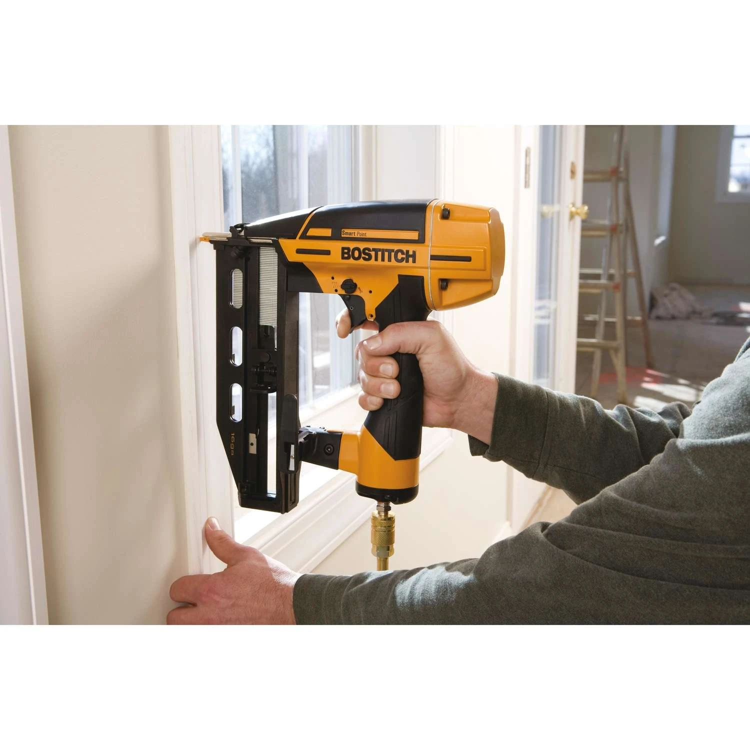 Bostitch Smart Point 16 Ga. Finish Nailer Kit 6 Bostitch Smart Point 16 Ga. Finish Nailer Kit - Image 4